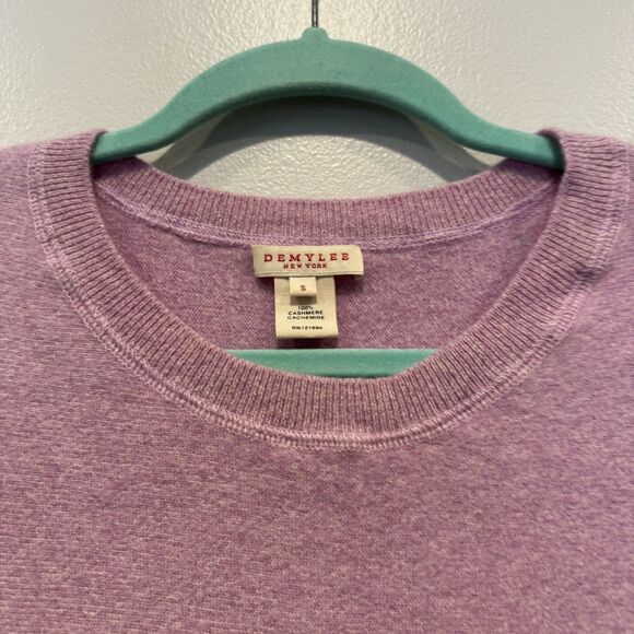 Demylee Sweater 100% Cashmere Purple Round Neck Long Sleeve Womens sz Small - Picture 3 of 5
